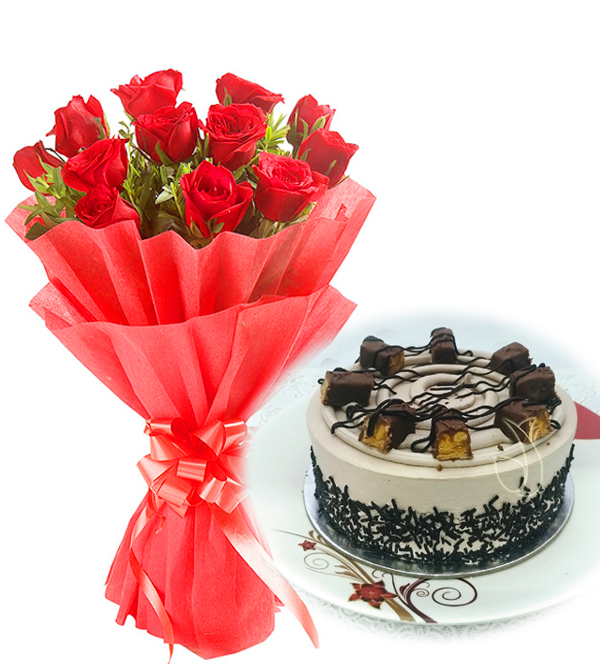 Red Roses & Chocolate Snicker Cake delivery in Patna