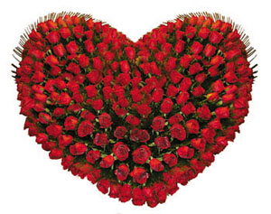 Heart Shape arrangementof Red roses