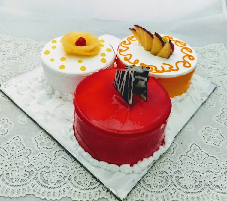 Three Flavor Cake in 1Kg (Delhi, Gurgaon Noida)