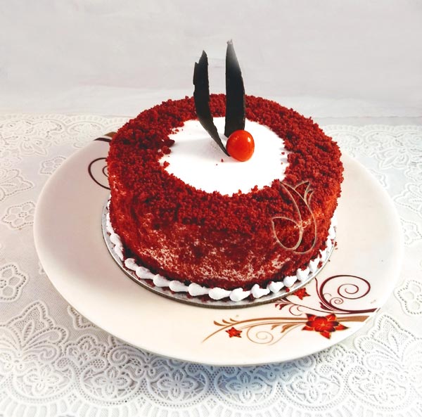 Roundshape Red Velvet Cake