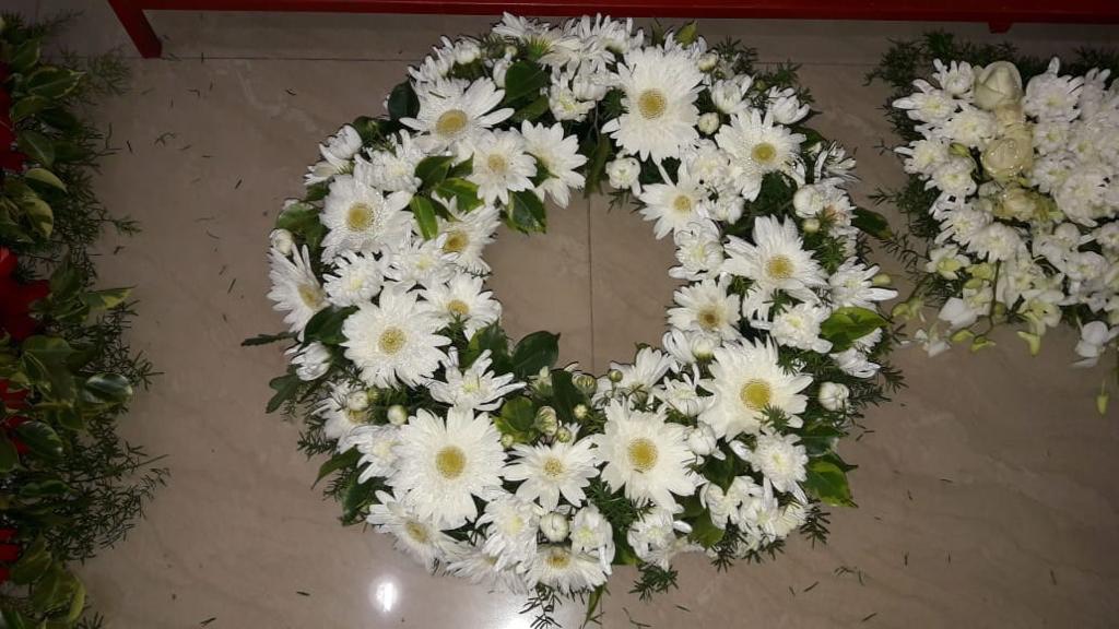 Wreath of Mix White Flowers